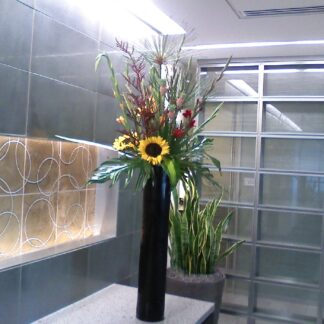 Tall Blac vase with a Tropical paradise